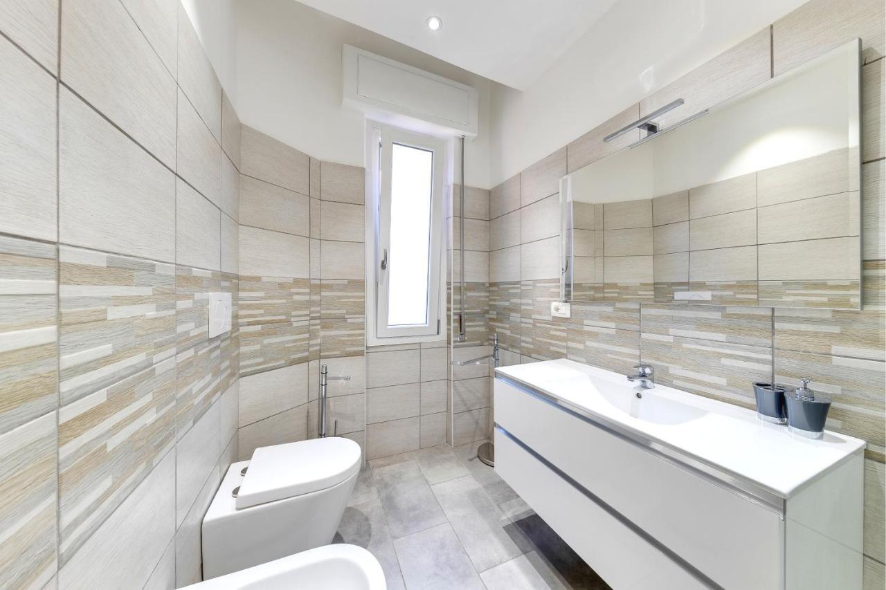 Ariston - Ciclabile Appartamento In Centro Al Mare Con Balcone Sanremo Bagian luar foto