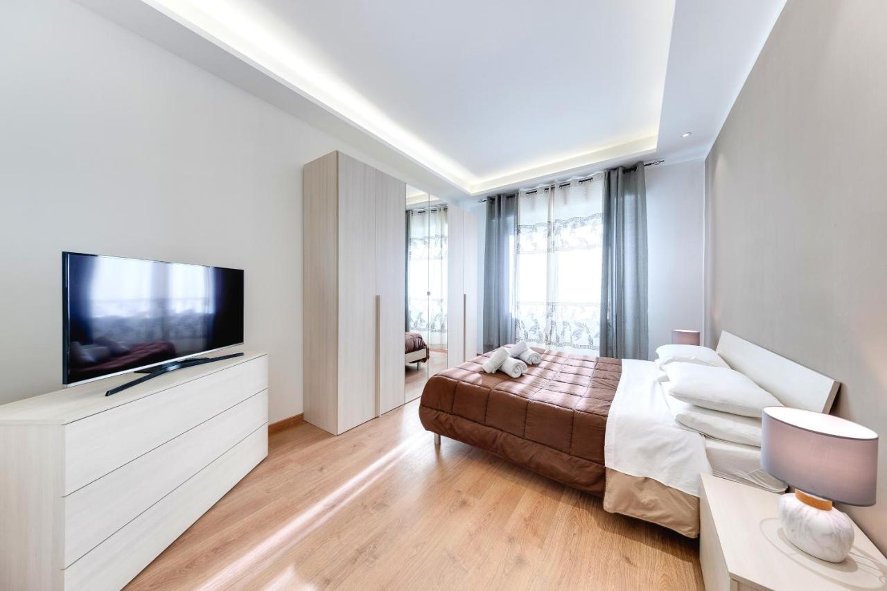 Ariston - Ciclabile Appartamento In Centro Al Mare Con Balcone Sanremo Bagian luar foto